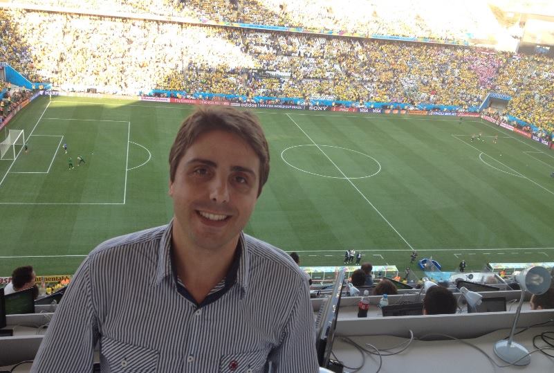 Comentarista da ESPN e da Bradesco Esportes FM, Jorge Nicola é outro fanático pela Lusa