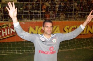 Goleiro campeão brasileiro com a Portuguesa concorre ao prêmio Fifa The Best 2025
