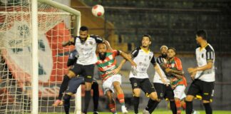 Portuguesa em jogo contra o Volta Redonda