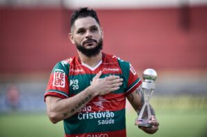 Lembra dele? Ex-lateral da Lusa acerta com time da várzea