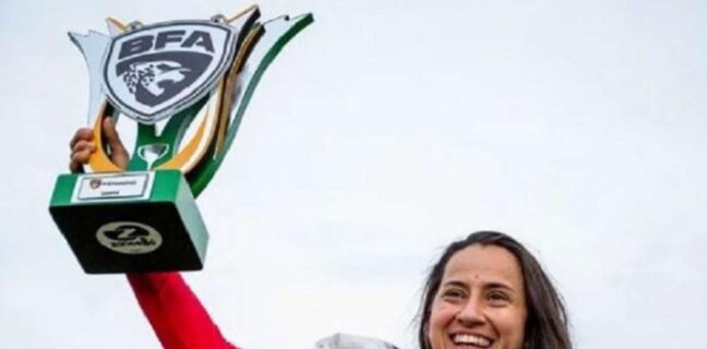 Futebol americano feminino da Lusa realiza seletiva para novas jogadoras