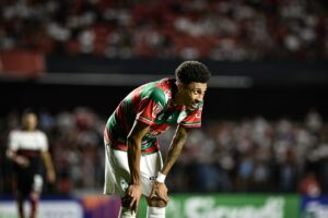 Lembra dele? Meia com passagem apagada pela Lusa acerta com o São Bento