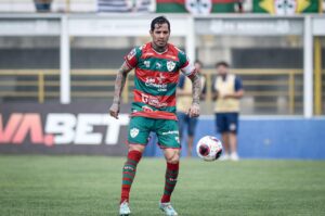 Lembra dele? Ex-zagueiro da Lusa é anunciado em time da Série D