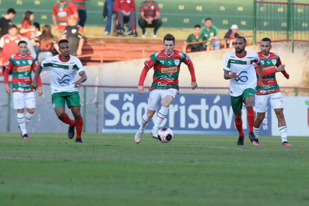 Marzagão em campo contra a Briosa