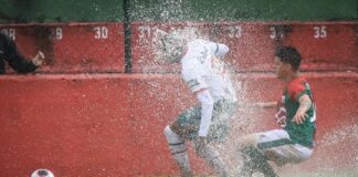 Gramado estava encharcado no jogo entre Briosa e Lusa