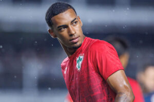 Denis projeta jogo intenso contra o Maricá-RJ pela Série D