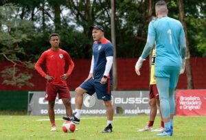 Lusa disputa jogo-treino contra a Ponte Preta nesta sexta-feira
