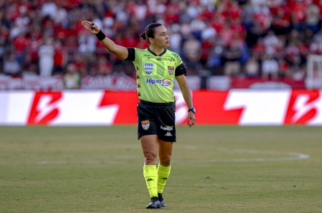 edina-alves-arbitra