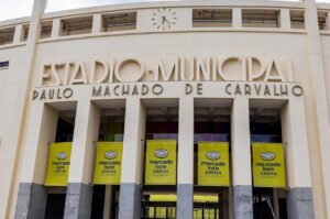 Lusa se reúne com a Allegra nesta segunda para definir futuro no Pacaembu