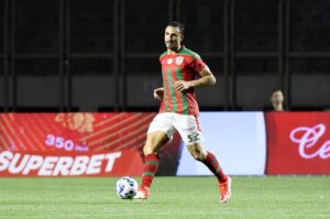 Portuguesa acerta a compra do zagueiro Gustavo Henrique