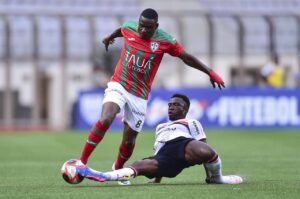Devolvido pelo Criciúma, volante Hudson negocia com clube da Série A