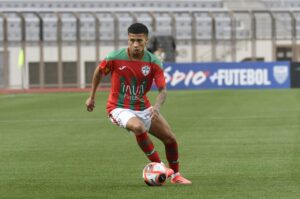 Últimas da Portuguesa: jogador confirmado na Chapecoense, lateral dispensado e mais