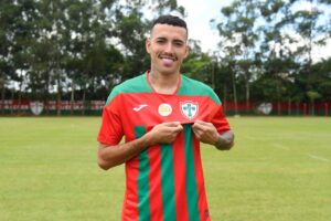 Portuguesa anuncia De Paula como reforço para a Série D