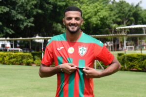 Alysson Dutra celebra chegada e manda recado à torcida da Lusa