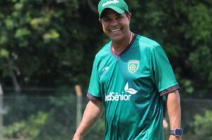 Vitória da Portuguesa derruba técnico do Porto Vitória-ES