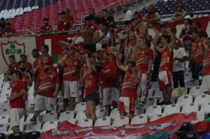 Torcida da Lusa organiza caravana para jogo contra o Nova Iguaçu-RJ