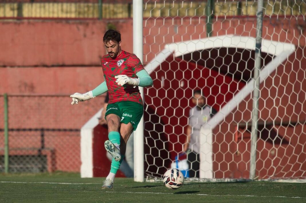 bruno-bertinato-lusa-porto-vitoria-es