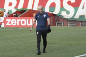 Lusa compara Cauan de Almeida a Jorginho, da Barcelusa, e causa indignação da torcida nas redes sociais