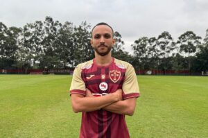 Marcelo Freitas comemora retorno à Portuguesa e foca no acesso à Série C