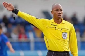 CBF define arbitragem para Pouso Alegre-MG x Portuguesa