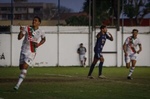 Lusa se aproveita de expulsão do Maricá-RJ, vence e garante a 1ª colocação
