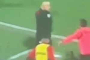 Cauan faz gesto após gol da Lusa e irrita torcida