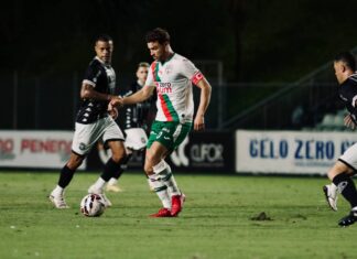 Cristiano em campo contra o Rio Branco-ES