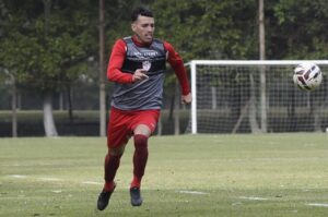 De Paula comemora assistência e retorno ao time da Lusa: “Momento especial para mim”