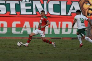 Robson cita defesa sólida e prevê Lusa forte no mata-mata