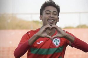 Carlos Bahia mira duelo contra o Referência e projeta preparação intensa