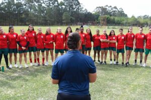 Daniela Alves inicia trabalho no sub-20 feminino da Lusa e foca em adaptação rápida ao time