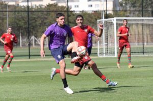 Sub-20 da Portuguesa empata com o Corinthians em jogo-treino