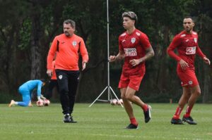 Elenco da Lusa inicia primeira semana completa de treinos com novo treinador