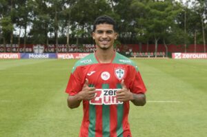 Portuguesa anuncia a contratação de Renê, destaque do São José-RS na Série D