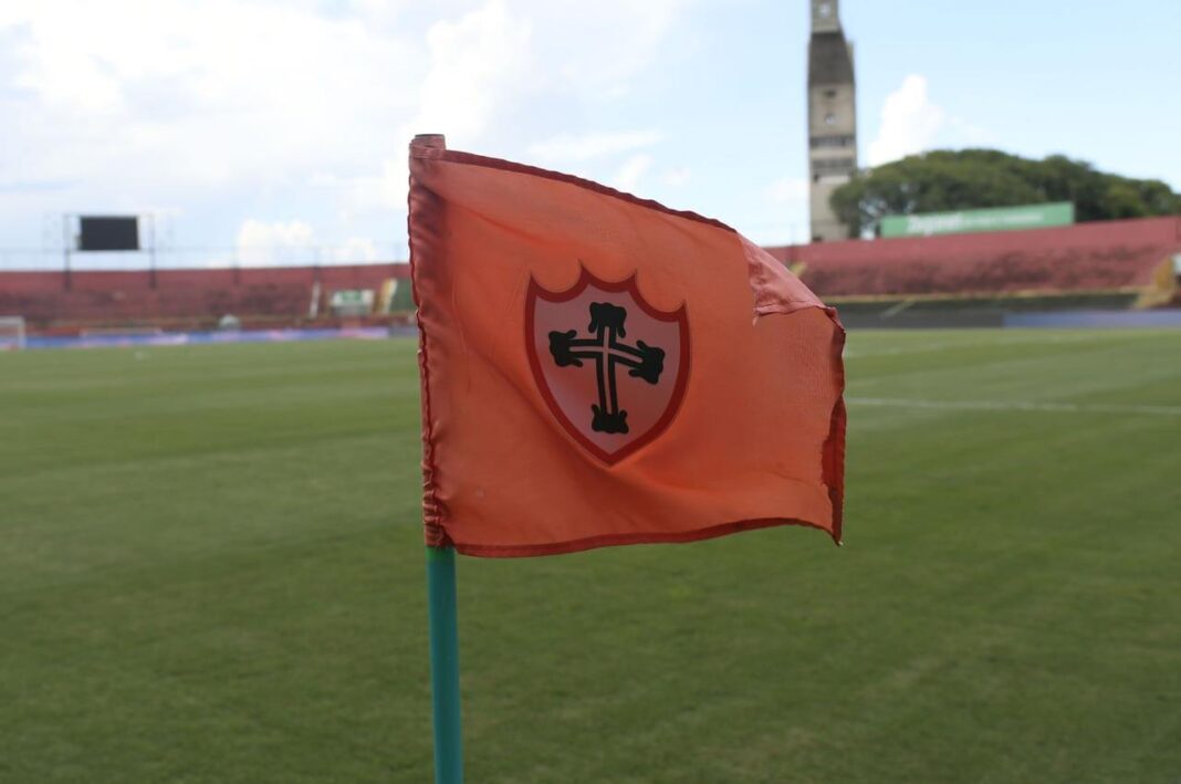 bandeira-caninde