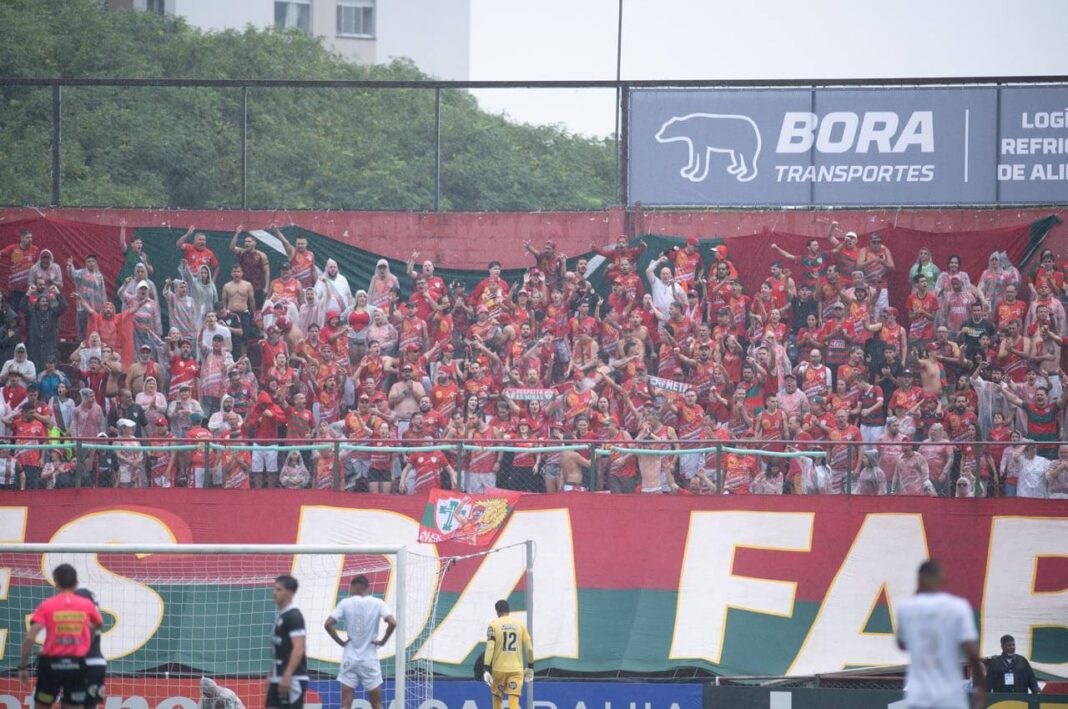 torcida-lusa-ponte-preta-1