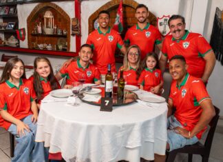Nova 3ª camisa acerta ao conectar a Lusa com Portugal