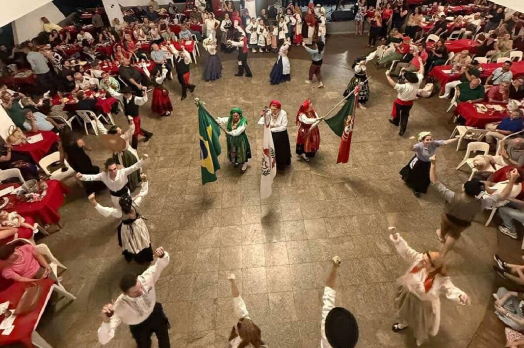 grupo-folclorico-adega
